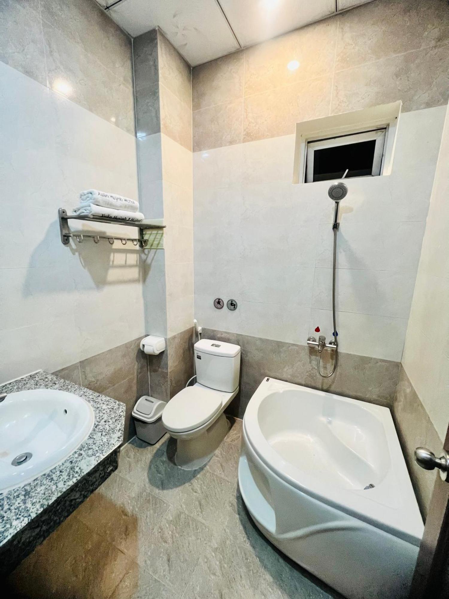 Xuan Huynh 3 Hotel Soc Trang Eksteriør bilde